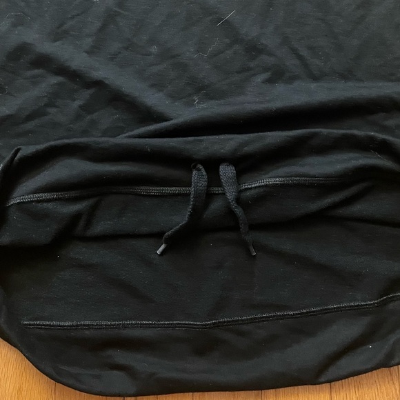 SIX/FIFTY Medium Black Long Sleeve with Open Shoulders - Picture 7 of 7